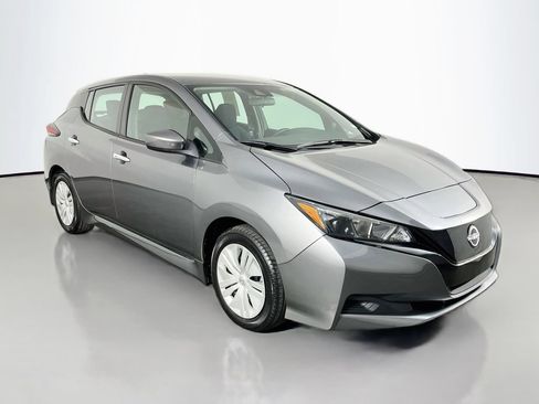 Used 2023 Nissan Leaf S FWD image 4