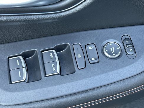New 2025 Honda HR-V Sport image 24