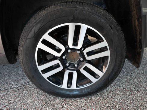 Used 2023 Toyota 4Runner Limited image 29