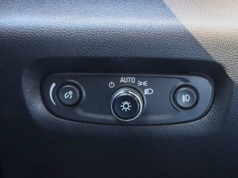 Used 2020 Chevrolet Traverse RS w/ LPO, Floor Liner Package FWD image 34