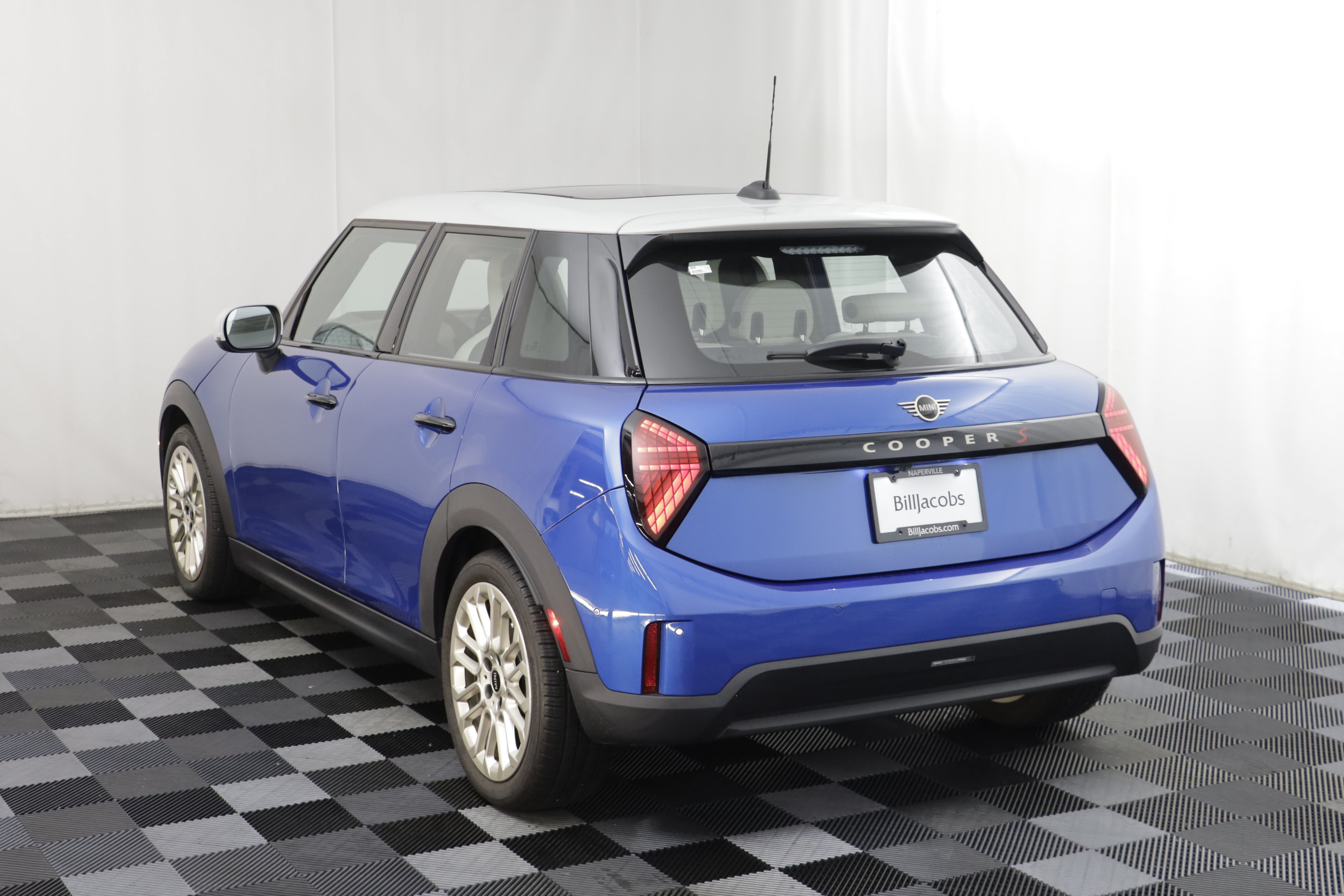 Certified 2025 MINI Cooper S FWD image 15
