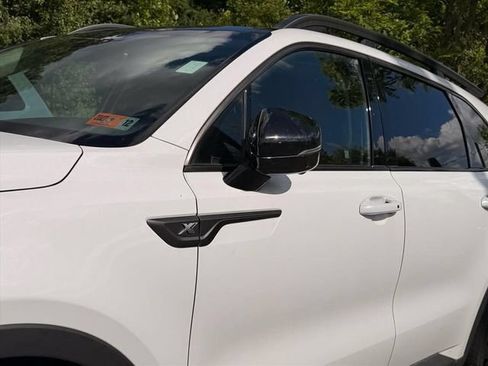 Used 2023 Kia Sorento SX Prestige AWD/4WD image 7