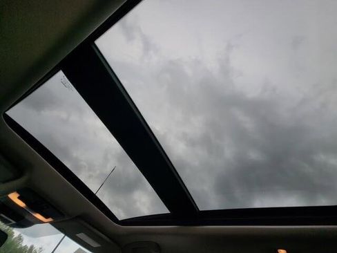 New 2025 Nissan Rogue SV w/ SV Premium Package image 22