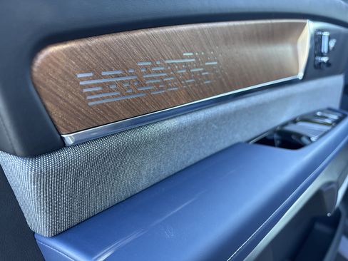 New 2026 Cadillac Vistiq Premium Luxury w/ LPO, Floor Liner Package image 23