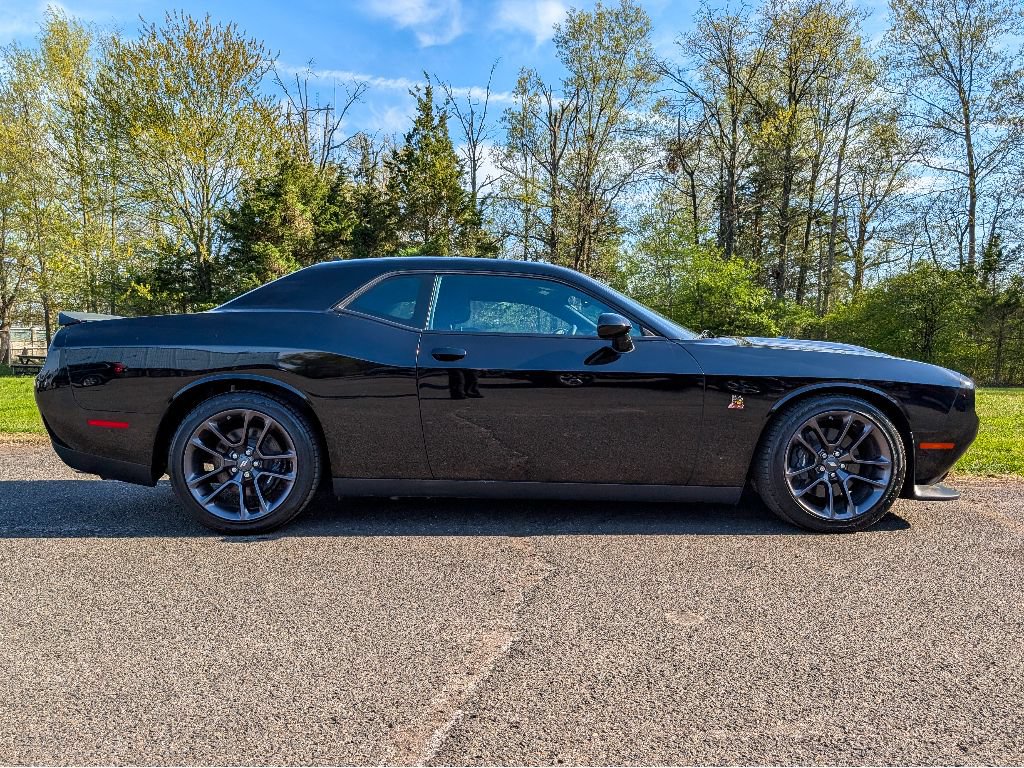 Used 2023 Dodge Challenger R/T Scat Pack RWD image 4