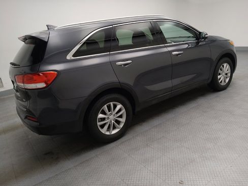 Used 2016 Kia Sorento FWD w/ LX Convenience Package image 10