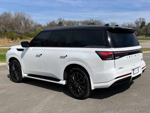 Used 2026 INFINITI QX80 Autograph w/ Premium Cargo Package image 4