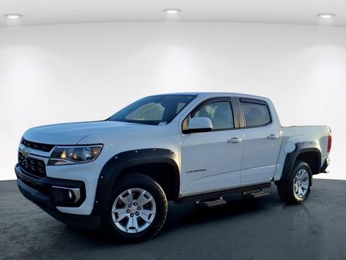 Used 2022 Chevrolet Colorado LT AWD/4WD image 2