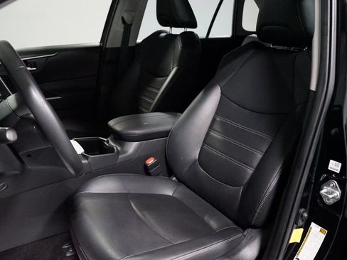 Certified 2022 Toyota RAV4 XLE Premium AWD/4WD image 26