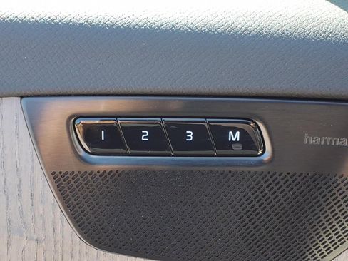 Certified 2024 Volvo XC90 T8 Plus AWD/4WD image 17