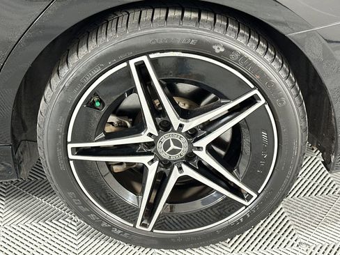 Used 2022 Mercedes-Benz C 300 4MATIC Sedan image 10