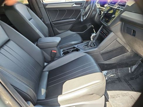 Used 2024 Volkswagen Tiguan SE R-Line FWD image 27