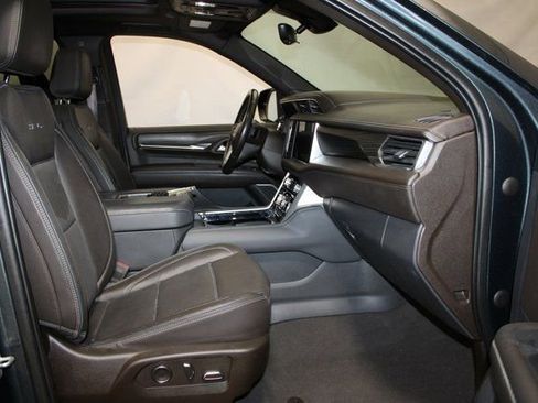 Used 2021 GMC Yukon XL Denali w/ Denali Ultimate Package image 13
