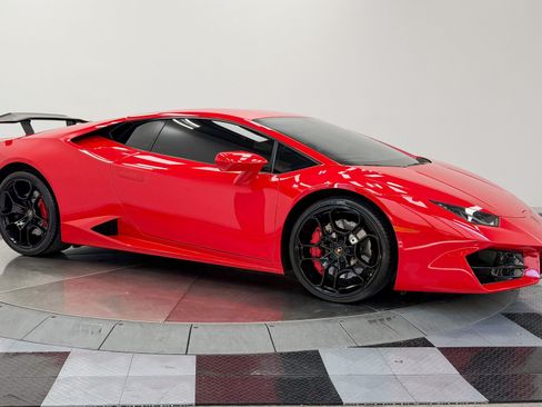 Used 2017 Lamborghini Huracan LP 580-2 RWD image 11