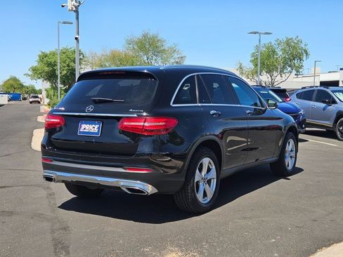 Used 2018 Mercedes-Benz GLC 300 4MATIC image 5