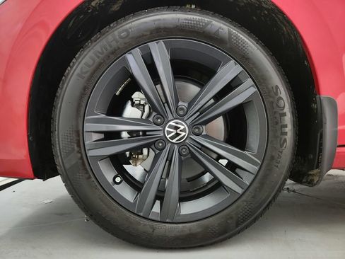 Used 2023 Volkswagen Jetta SE w/ Panoramic Sunroof Package FWD image 31