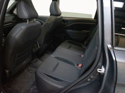 Used 2025 Subaru Forester Touring AWD/4WD image 23