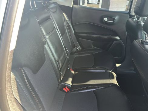 Used 2019 Jeep Compass Latitude w/ Safety & Security Group image 6