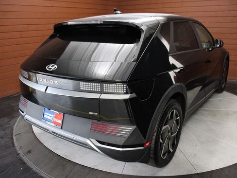 Used 2023 Hyundai Ioniq 5 SEL image 7