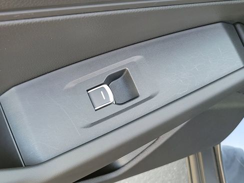 Certified 2025 Honda Accord LX image 15