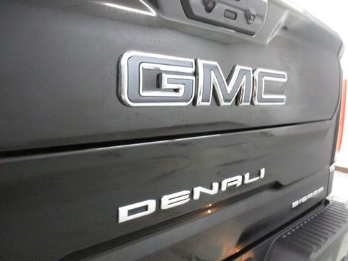 New 2026 GMC Sierra 1500 Denali Ultimate AWD/4WD image 16