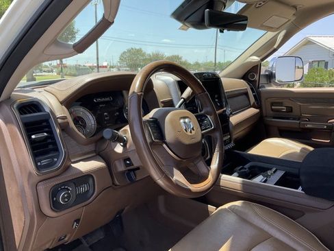 Used 2022 RAM 2500 Limited AWD/4WD image 6