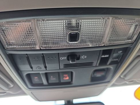 Used 2011 Toyota 4Runner Limited AWD/4WD image 27
