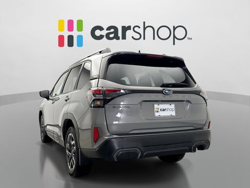 Used 2025 Subaru Forester Limited AWD/4WD image 3