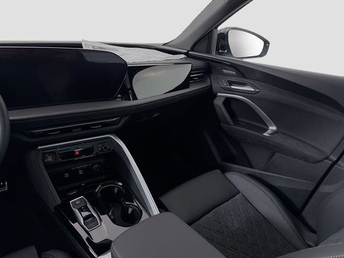 New 2025 Audi SQ5 Premium Plus image 24