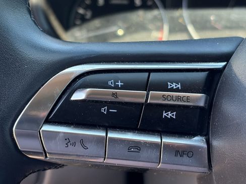 Used 2025 MAZDA CX-50 AWD 2.5 S w/ Preferred Package image 8