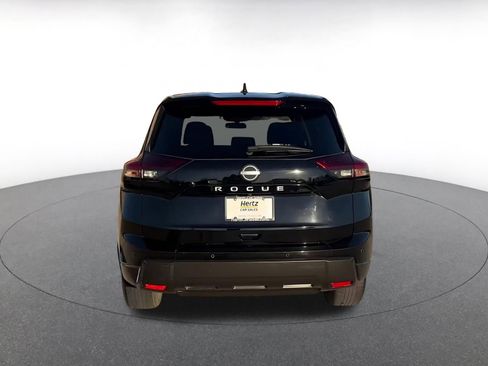 Used 2025 Nissan Rogue SV image 12