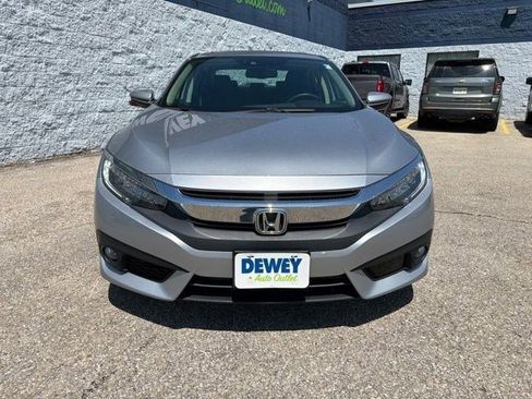Used 2016 Honda Civic Touring image 8