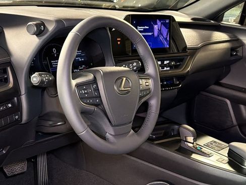 New 2026 Lexus UX 300h AWD image 17
