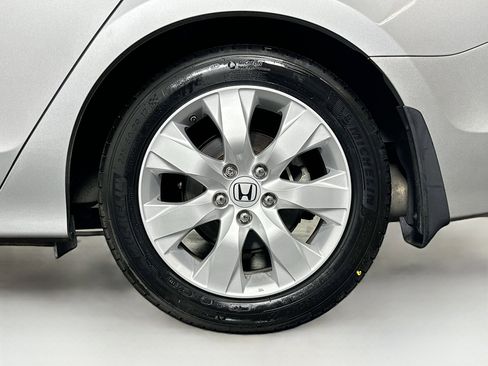 Used 2009 Honda Accord EX-L image 11