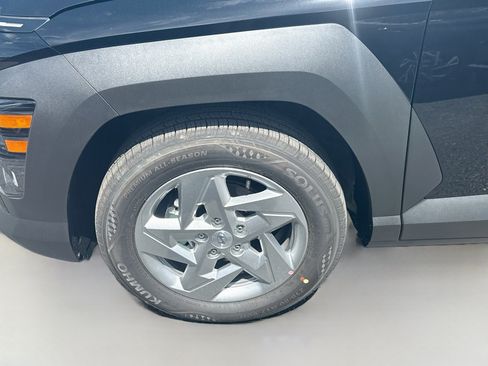 New 2027 Hyundai Kona SE FWD image 23