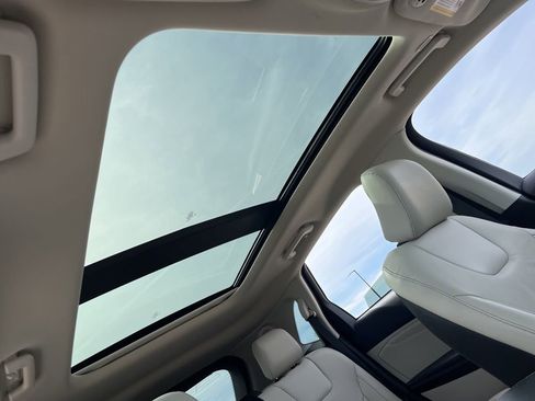 Used 2022 Ford Edge Titanium w/ Equipment Group 301A image 32