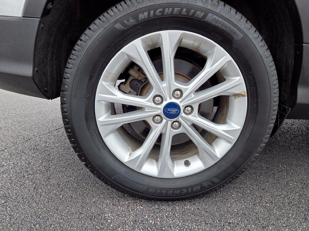 Used 2019 Ford Escape SE FWD image 46