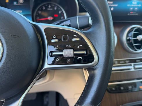 Certified 2022 Mercedes-Benz GLC 300 image 24