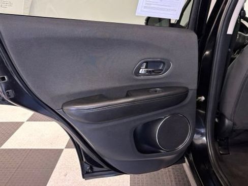 Used 2021 Honda HR-V EX image 17