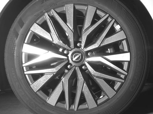 Used 2025 Nissan Altima 2.5 SV image 13