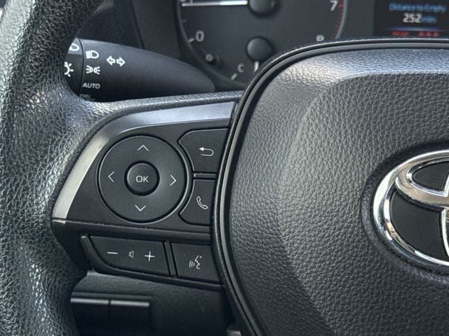 Used 2024 Toyota Corolla LE FWD image 14