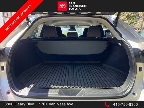Certified 2021 Toyota Venza LE AWD/4WD image 38