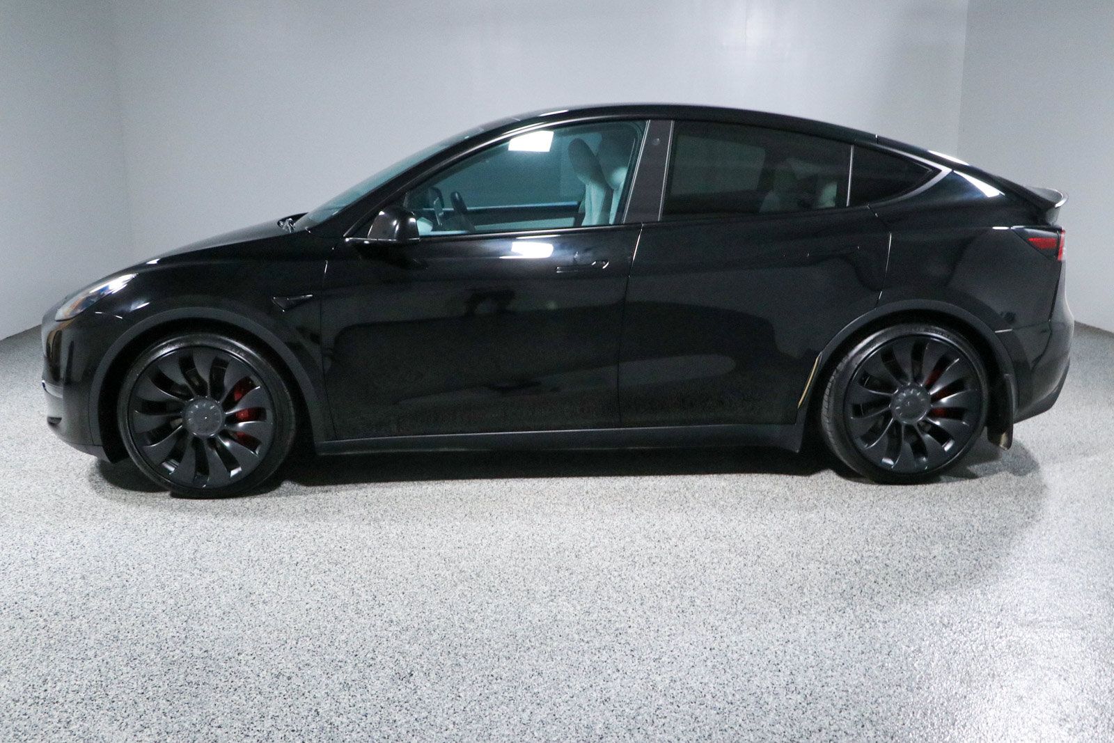 Used 2022 Tesla Model Y Performance AWD/4WD image 10