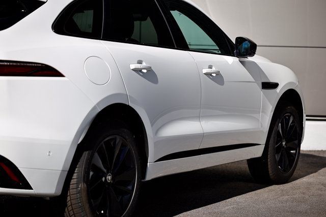 New 2026 Jaguar F-PACE R-Dynamic S AWD/4WD image 9