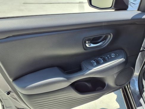 Used 2023 Honda HR-V EX-L image 11