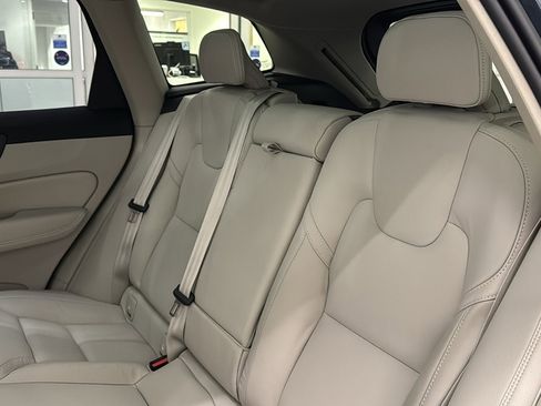 New 2026 Volvo XC60 B5 Ultra w/ Protection Package Premier image 26