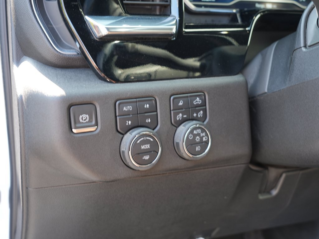 Certified 2024 Chevrolet Silverado 3500 High Country w/ LPO, Dark Essentials Package AWD/4WD image 16
