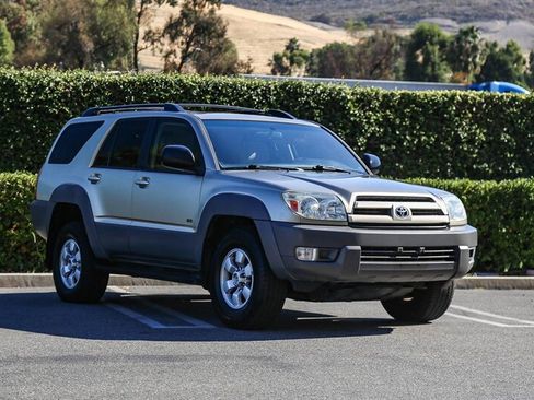Used 2003 Toyota 4Runner SR5 image 3