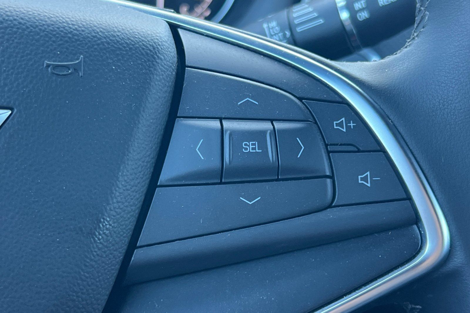 Used 2026 Cadillac XT5 Luxury FWD image 36