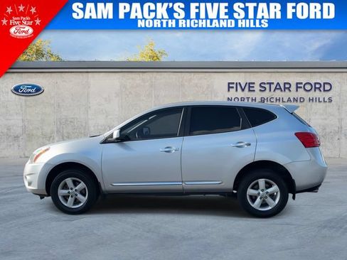 Used 2013 Nissan Rogue S w/ Special Edition Pkg FWD image 6